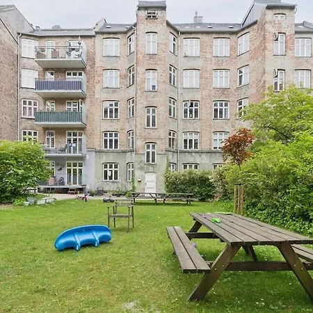 Bright With Balcony Close To Center * Copenhagen