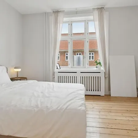 Apartment Bright With Balcony Close To Center Kopenhagen